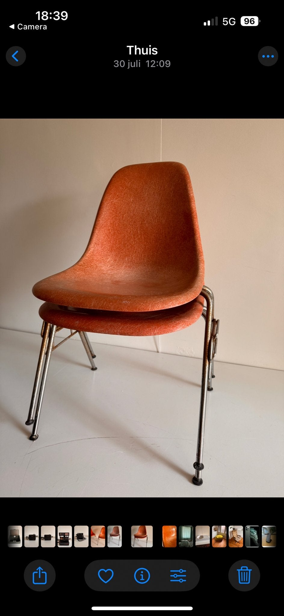 Vintage Eames Fiberglass Stoelen (2 stuks) - Oranje, Huis en Inrichting, Stoelen, Kunststof, Gebruikt, Twee, Overige kleuren