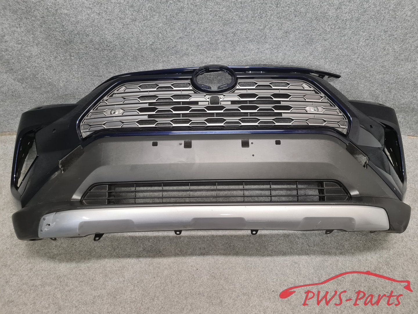 TOYOTA RAV4 VOORBUMPER GRILL ORIGINEEL, Gebruikt, -, Voor, -