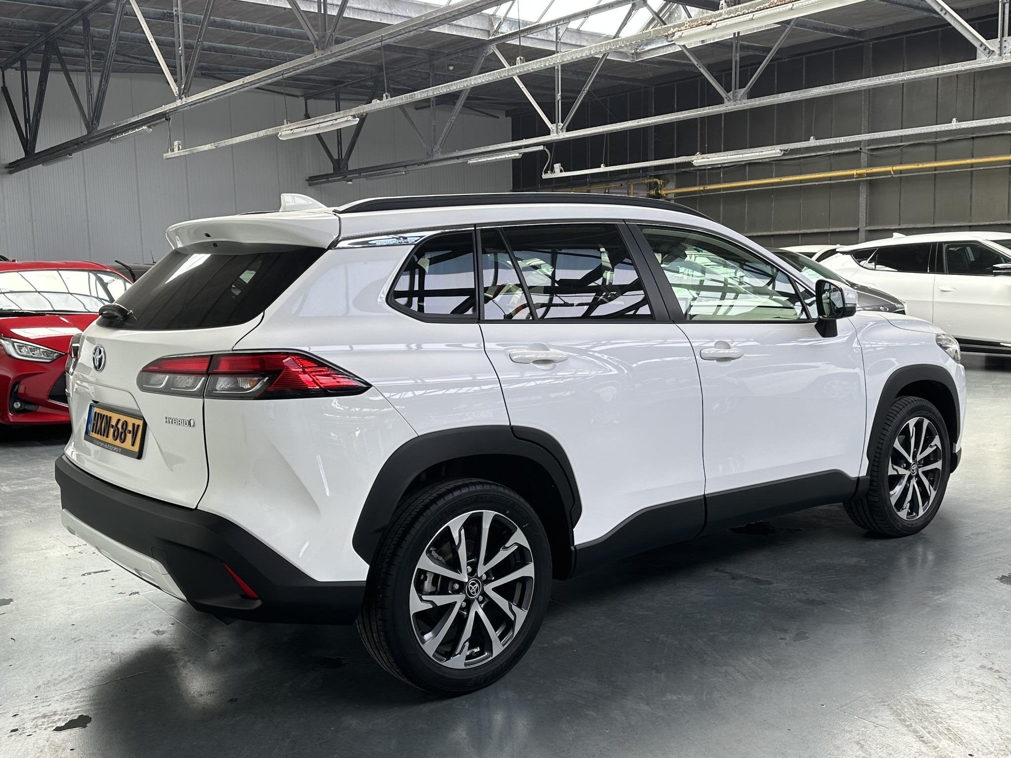 Toyota Corolla Cross Hybrid 140 Dynamic edition Parkeersenso, Auto's, Dealer onderhouden, Stof, Gebruikt, 4 cilinders