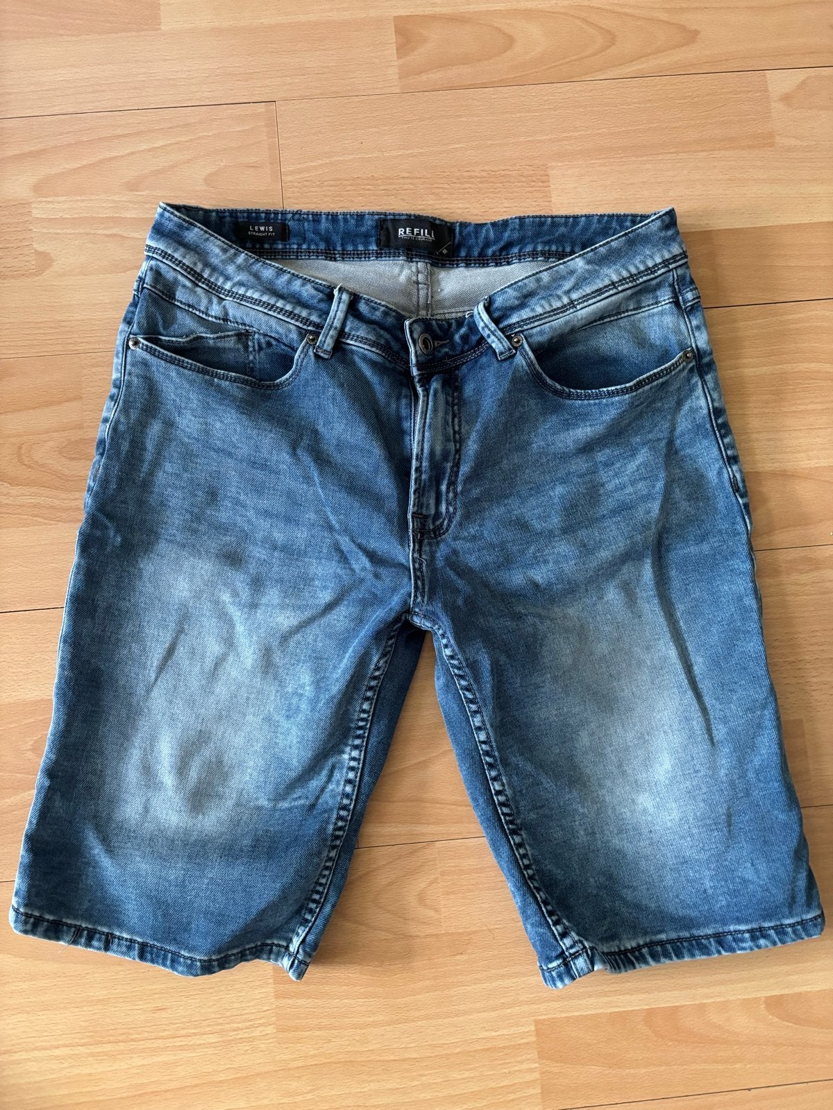 Refill straight fit jeans shorts maat M, Ophalen of Verzenden, Zo goed als nieuw, Blauw, W32 (confectie 46) of kleiner