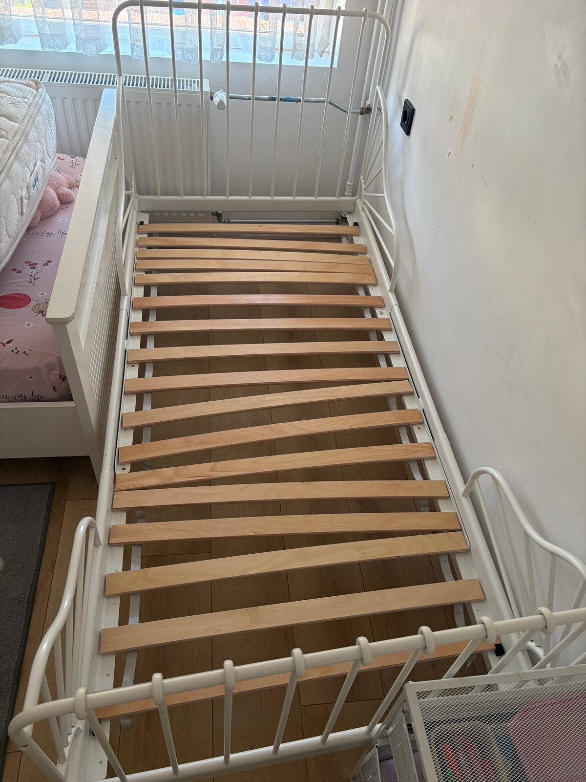 IKEA Minnen meegroeibed wit + kindermatras, 70 tot 85 cm, Ophalen of Verzenden, Zo goed als nieuw, Matras