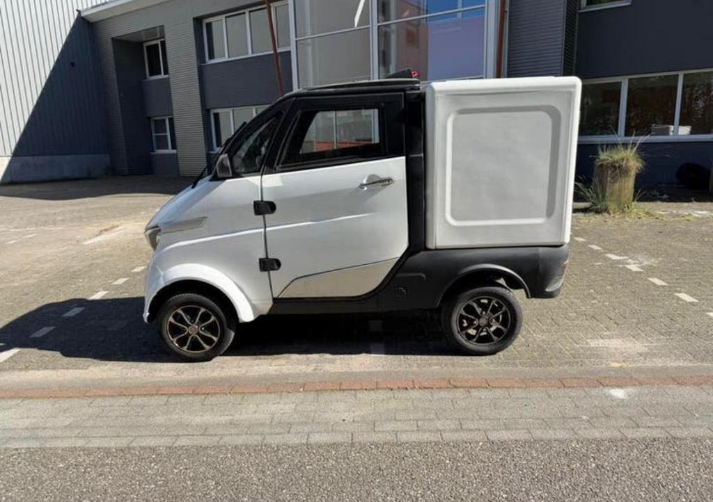 Overdekte scootmobiel met laadcabine rijbewijs vrij, Ophalen of Verzenden, Zo goed als nieuw, 46 km of meer, 16 km/u of meer