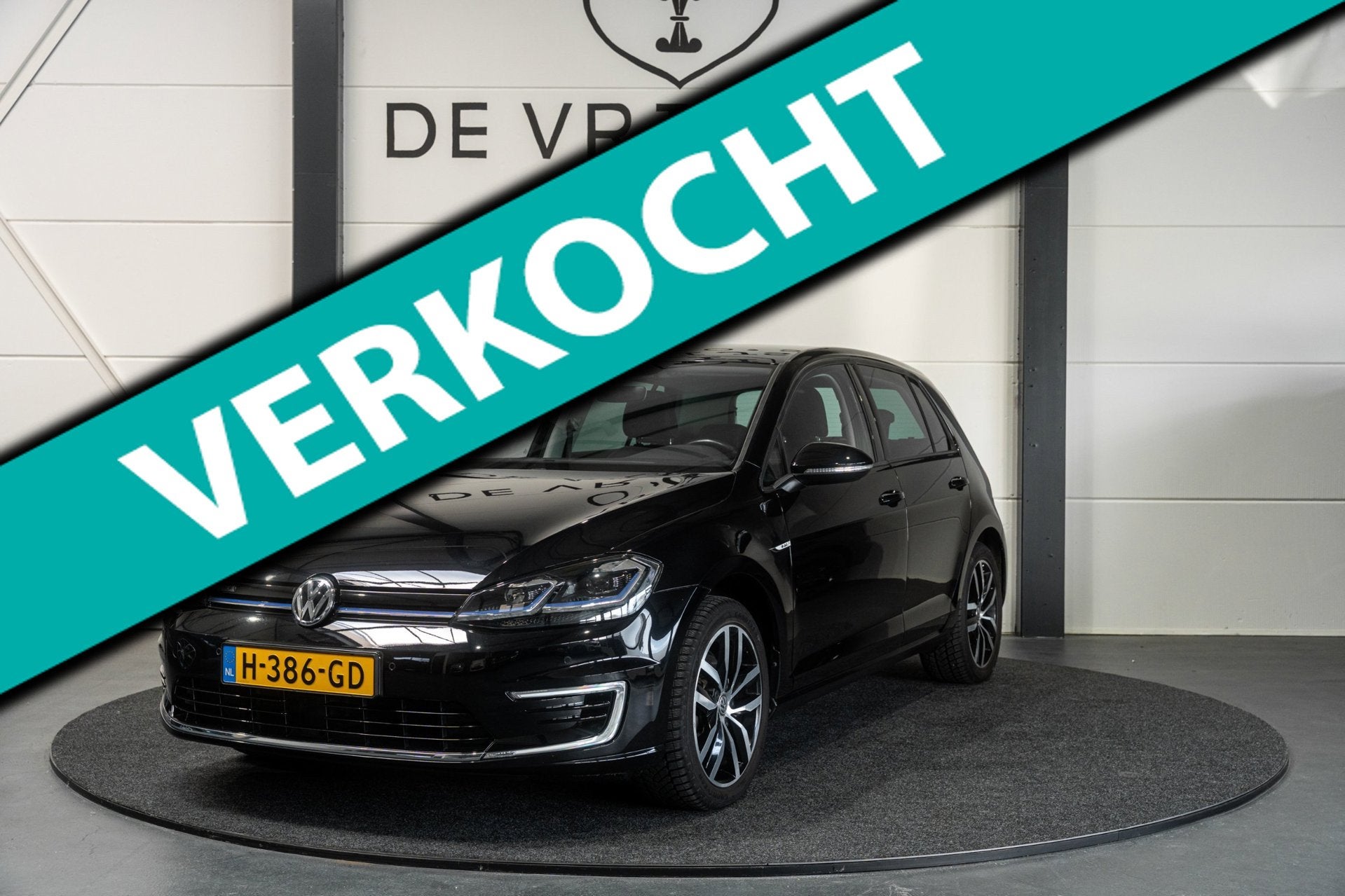 Volkswagen E-Golf E-DITION NAP LEER DIGIDASH!, Auto's, Dealer onderhouden, 136 pk, Gebruikt, 35 kWh