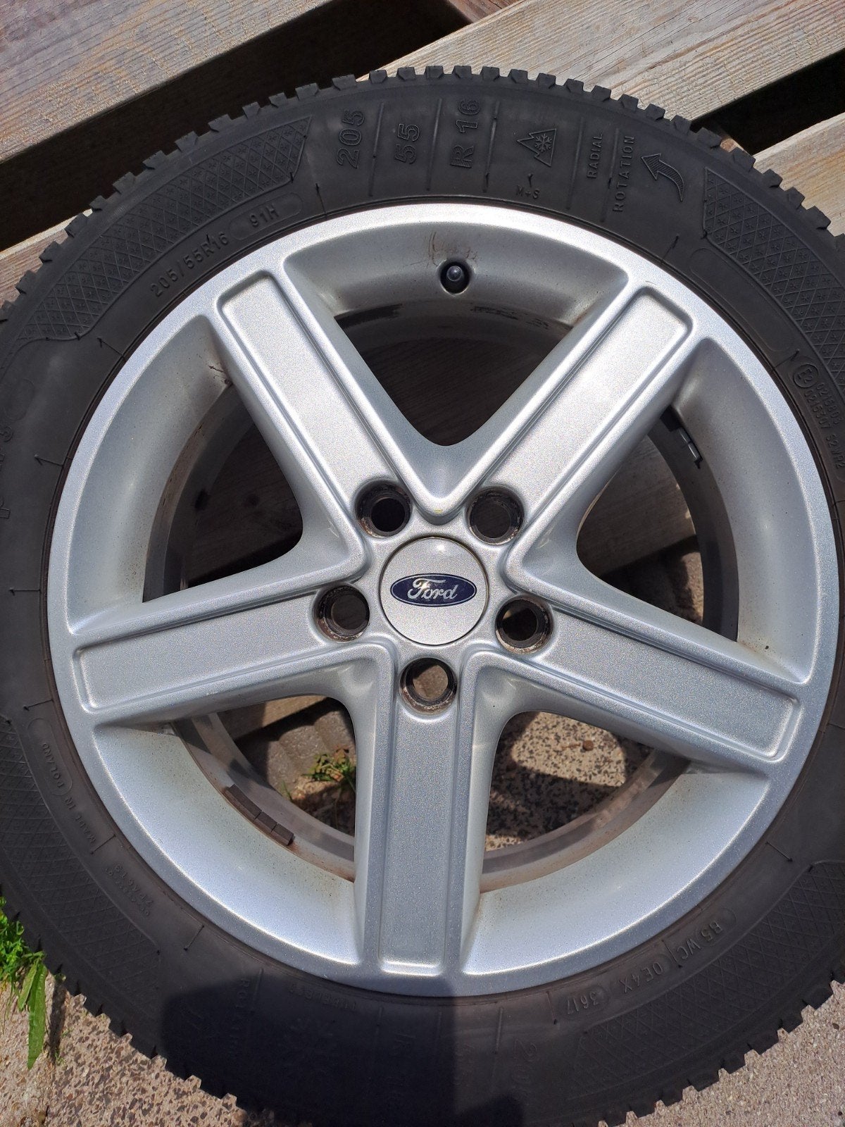 Ford bordetvelgen met winterbanden., Ophalen, Gebruikt, 16 inch, Banden en Velgen