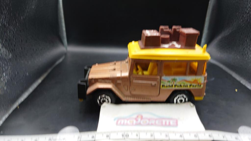 Majorette 1:36 Toyota 4x4 - Raid Pekin Paris, Ophalen of Verzenden, Gebruikt, Auto, Overige merken