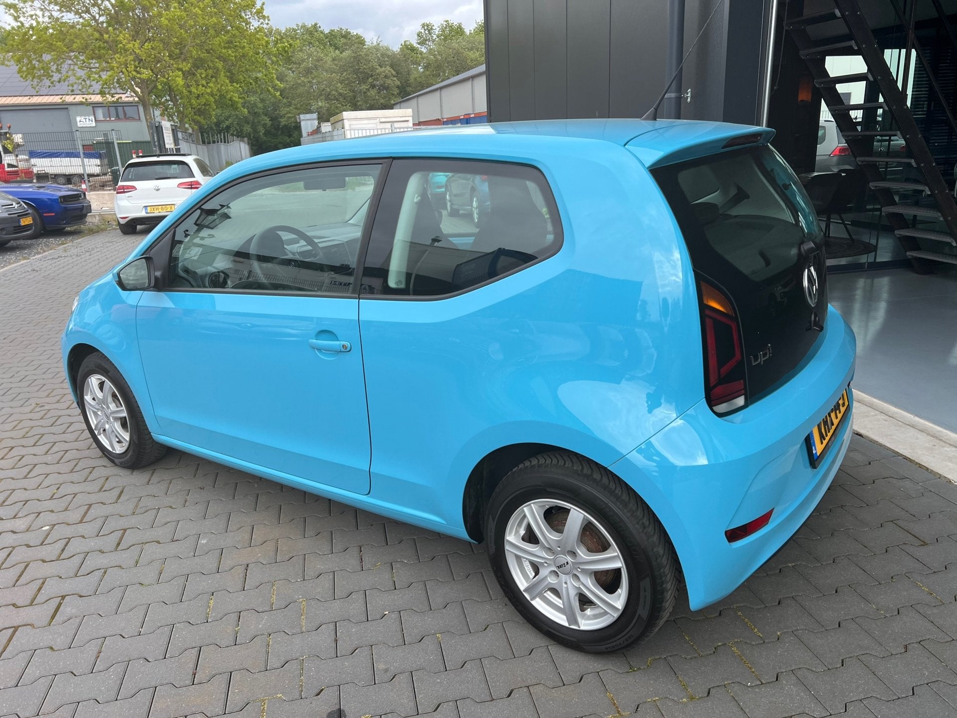 Volkswagen UP! AUTOMAAT !, Stof, Gebruikt, 840 kg, LED verlichting