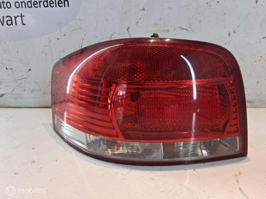 Achterlicht L Audi A3 8P 2.0 FSI ('03-'12) 8P0945095, Auto-onderdelen, Verlichting, Audi, Gebruikt, Audi, Ophalen of Verzenden