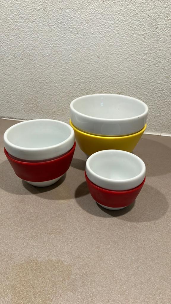 Koziol koffie mok kom espresso lungo latte rood geel, Ophalen of Verzenden, Zo goed als nieuw, Overige stijlen, Kop(pen) en/of Schotel(s)