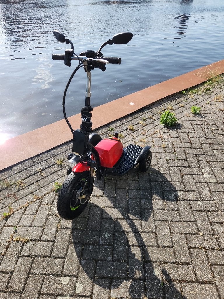 Briski 2.0 scooter / scootmobiel (rijbewijs vrij), Maximaal 45 km/u, Elektrisch, Zo goed als nieuw, Briski