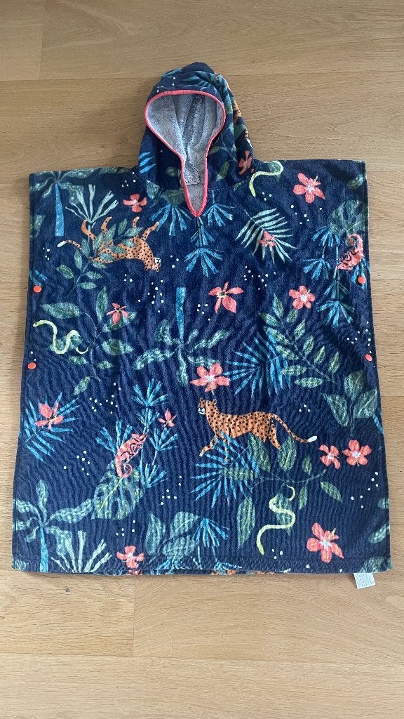 Hema Badponcho met jungleprint - Maat 92, Kinderen en Baby's, Kinderkleding | Kinder-zwemkleding, Gebruikt, Jongen of Meisje, One size