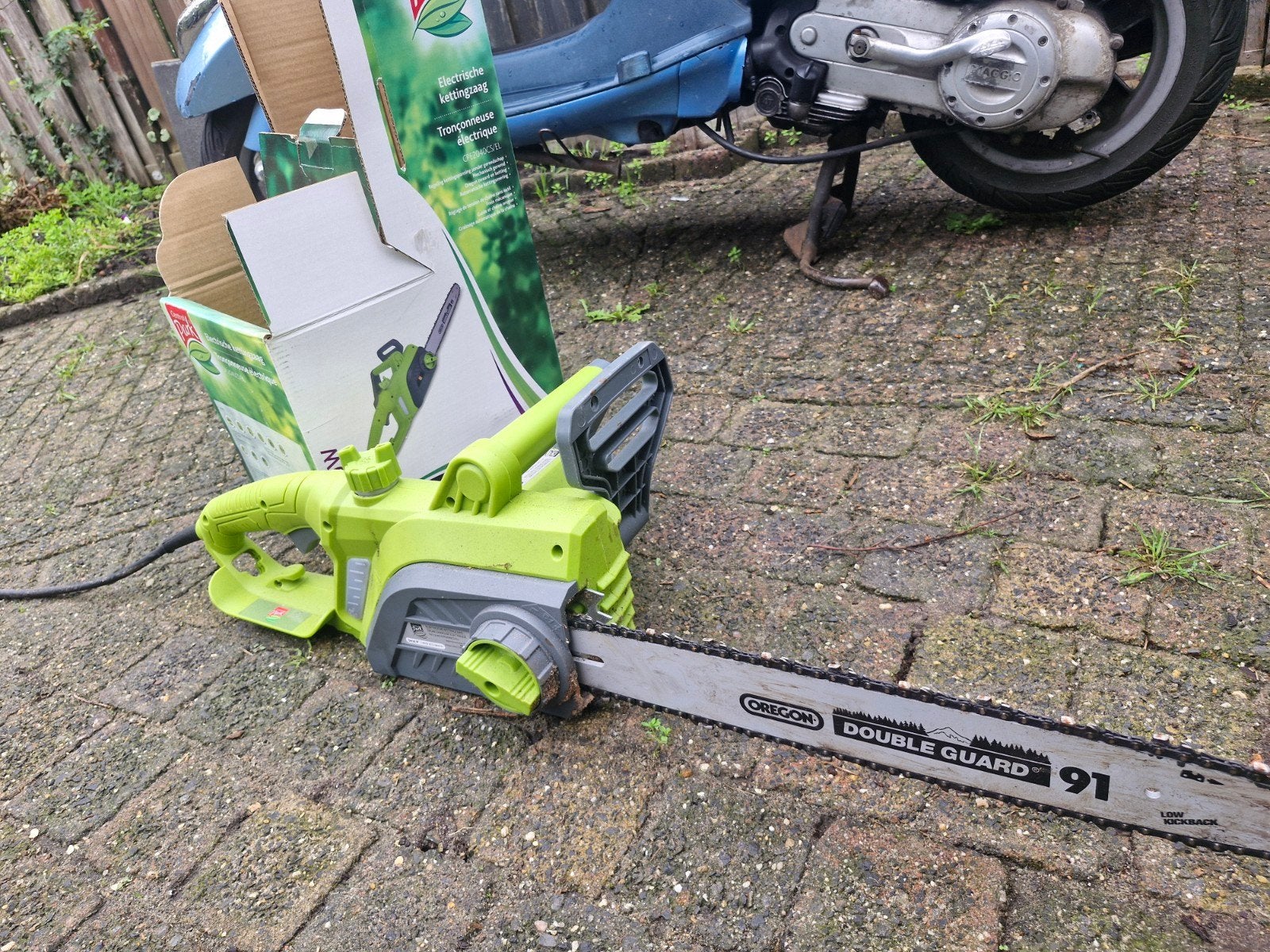 Elektrische kettingzaag - Zo goed als nieuw, Ophalen, 70 mm of meer, Kettingzaag, 600 tot 1200 watt