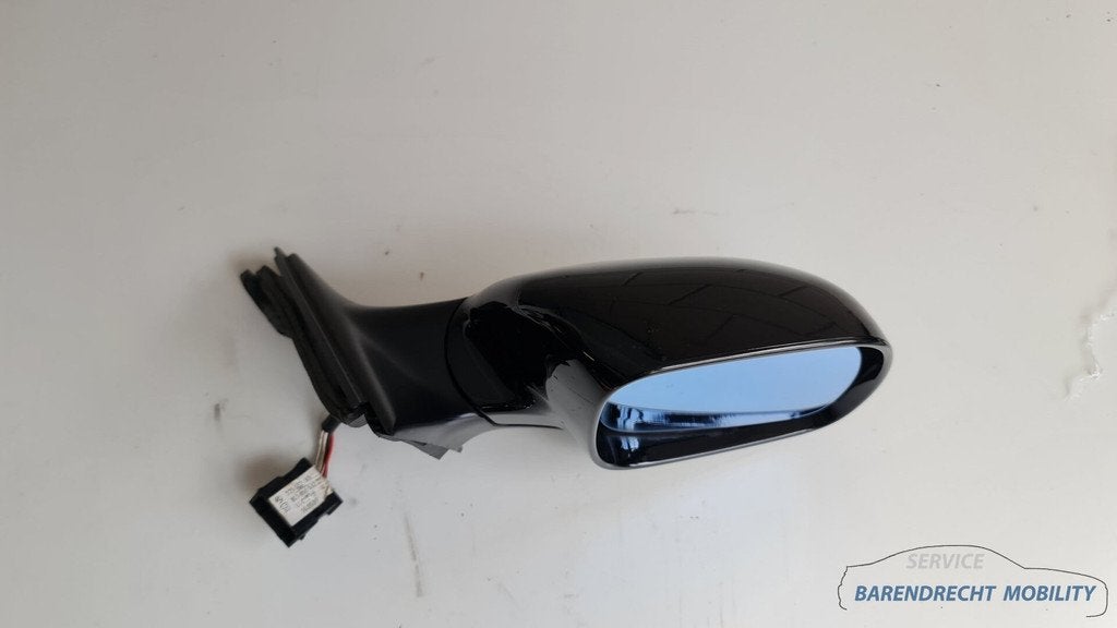 Buitenspiegel Audi A3 5-PIN rechts passagierskant 8L18585323, Gebruikt, AUDI AG, Auto-Union-Strasse 1
85045  Ingolstadt, DE, Kundenbetreuung@audi.de
