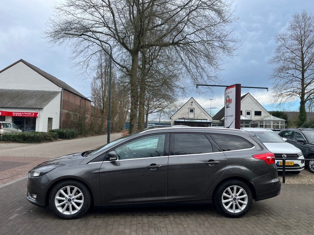 Ford FOCUS WAGON 1.5 TDCI TITANIUM AUTOMAAT / NAVI / STOEL+S, Gebruikt, 4 cilinders, Te koop, 1499 cc
