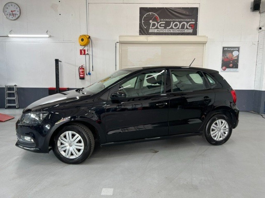 Volkswagen POLO 1.0 MPI COMFORTLINE, AIRCO, MEDIA SYST, VOLL, Auto's, Euro 6, Zwart, Bedrijf, Geïmporteerd