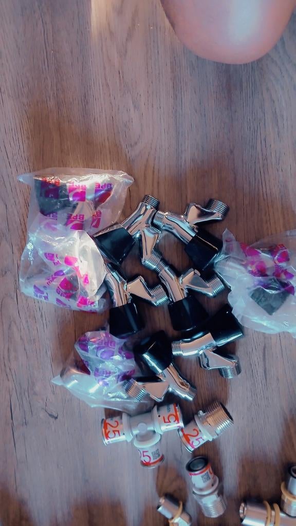 10 Nieuwe Wasmachine Kranen, Ophalen of Verzenden