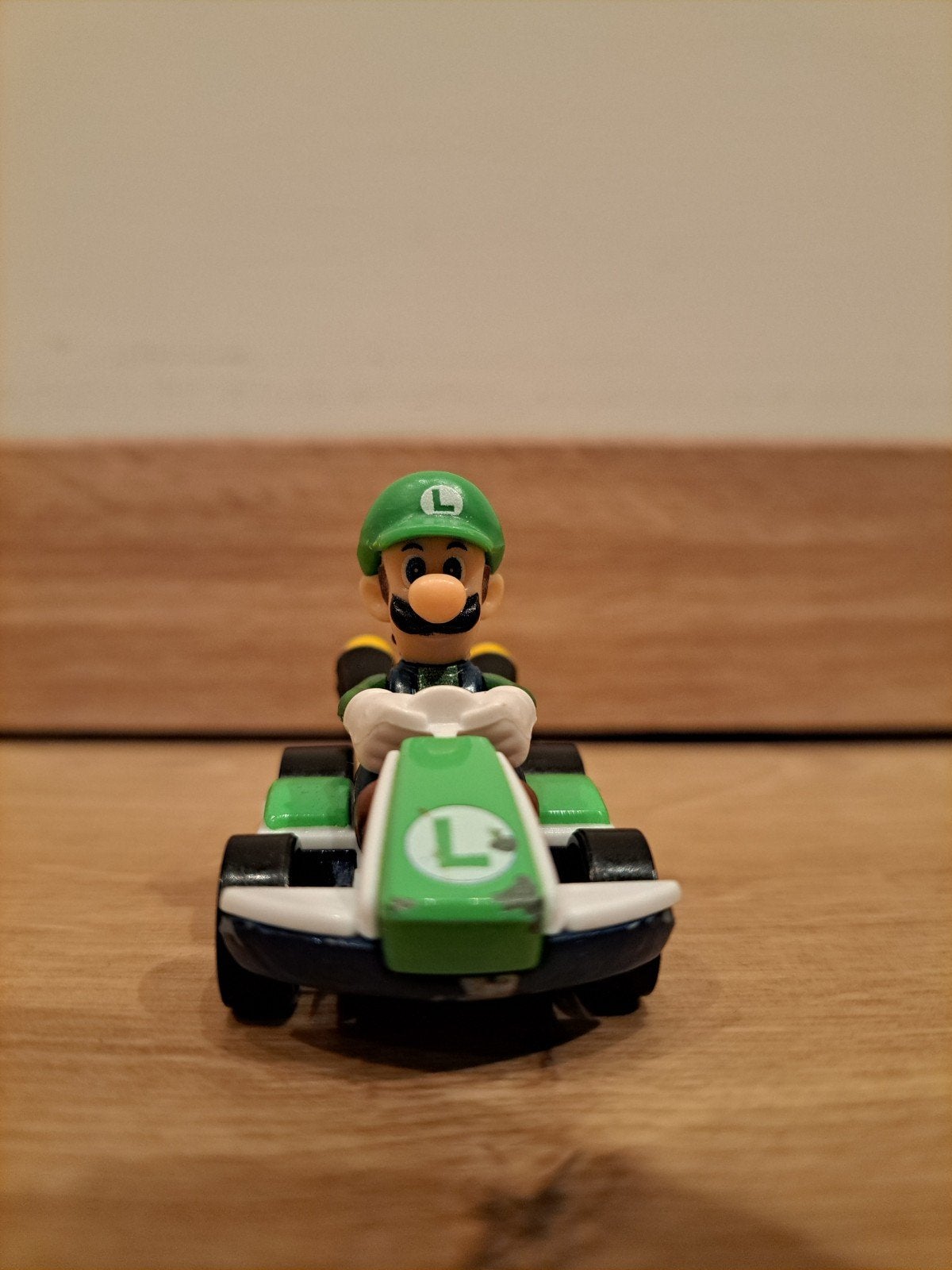 Luigi Mario Kart Hot Wheels, Ophalen of Verzenden, Zo goed als nieuw