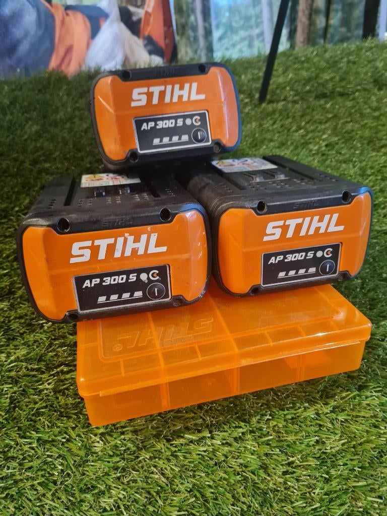 STIHL AP 300 S ACCUSET 3 STUKS met garantie, Tuin en Terras, Hand-tuingereedschap, Ophalen of Verzenden, Gebruikt, Overige soorten