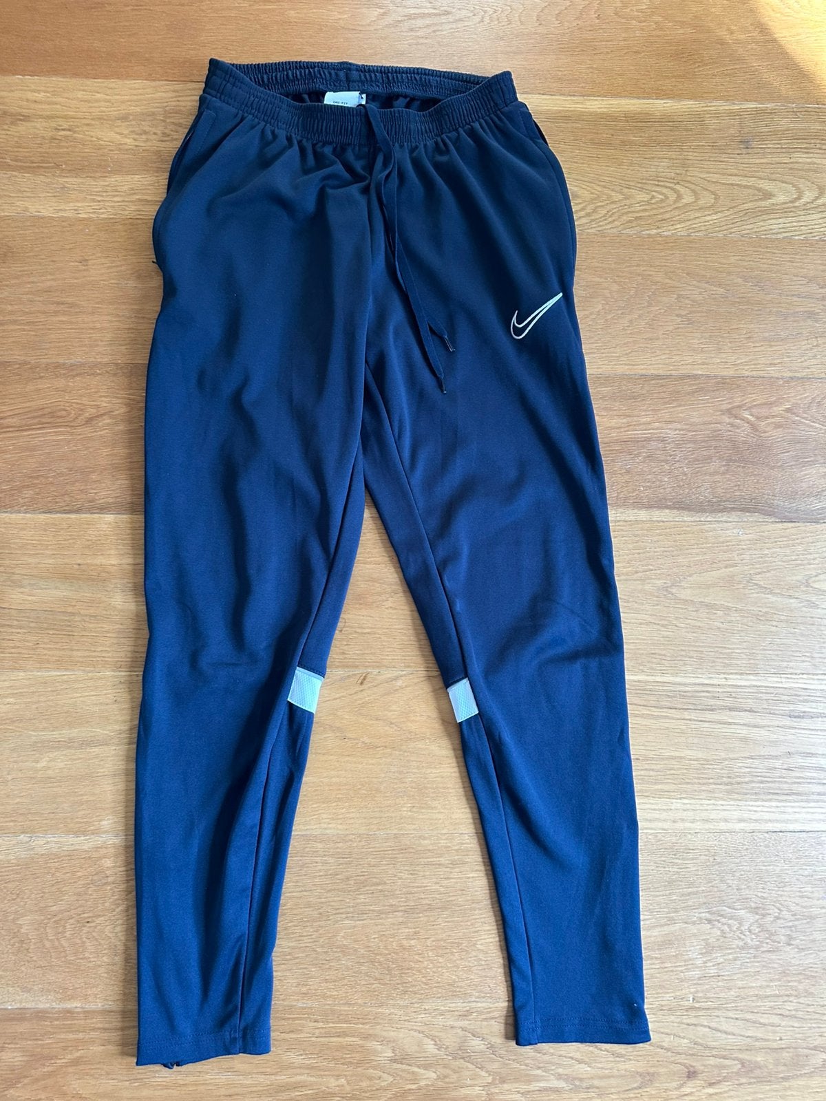 Nike dry fit trainingsbroek, Ophalen of Verzenden, Zo goed als nieuw, Voetbal, Maat 48/50 (M)
