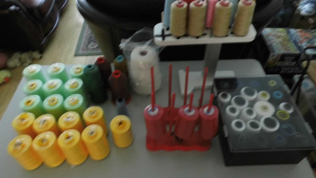 naaimachine garen/konen/, Hobby en Vrije tijd, Ophalen, Nieuw, Toebehoren, Overige merken