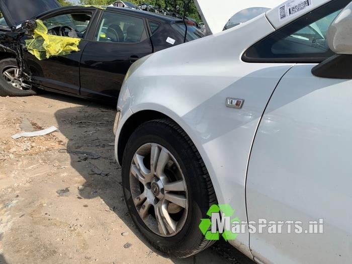 Scherm links-voor van een Opel Corsa (Z474), Gebruikt, -, -, Opel