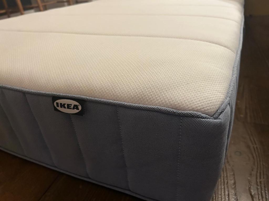 IKEA VESTERÖY Pocketveringmatras 80x200 cm, middelhard, Ophalen, Eenpersoons, Wit, Zo goed als nieuw
