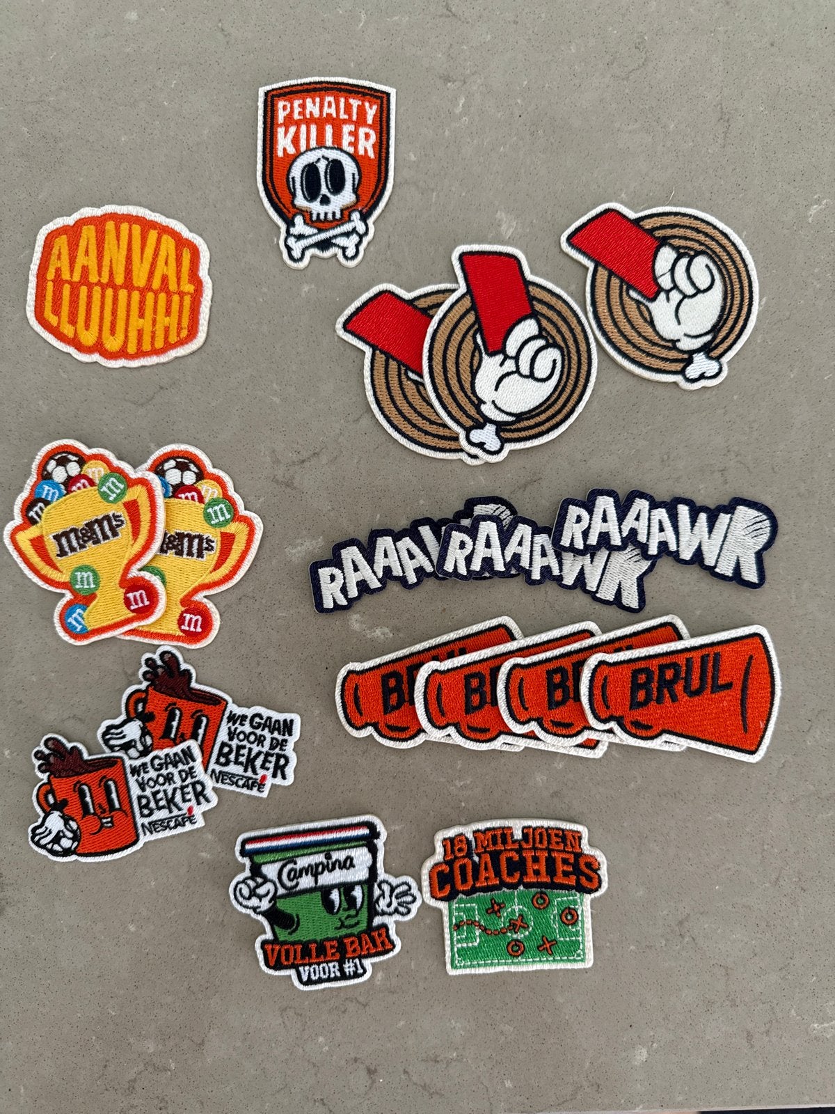 Diverse Strijkpatches: Voetbal, Merken & Leuke Teksten, Verzamelen, Stickers, Ophalen of Verzenden, Nieuw, Sport
