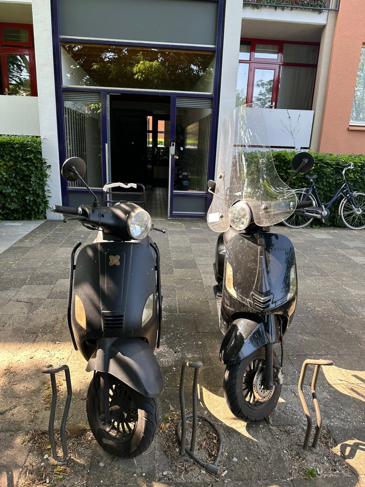 2 opknap scooters, Fietsen en Brommers, Snorfietsen en Snorscooters, Gebruikt, Overige merken, Benzine, Ophalen