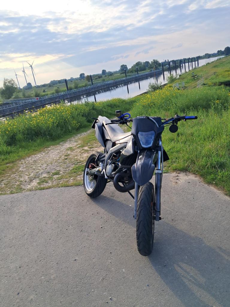 Derbi senda, Ophalen, 6 versnellingen, Gebruikt, Maximaal 45 km/u