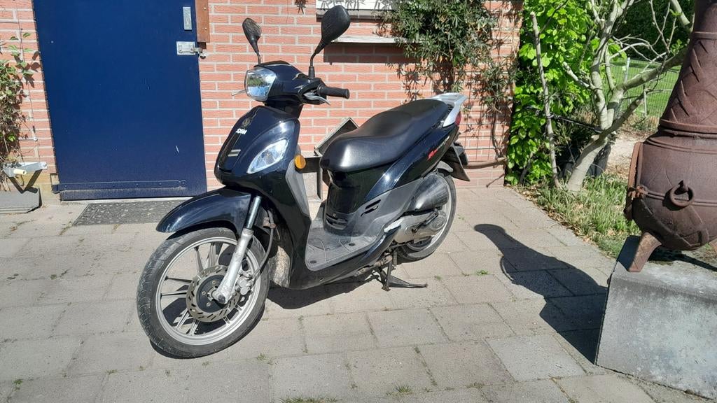 Sym symphony 50 scooter blauw kenteken met defect brommer, Fietsen en Brommers, Scooters | SYM, Ophalen, Gebruikt, Overige modellen
