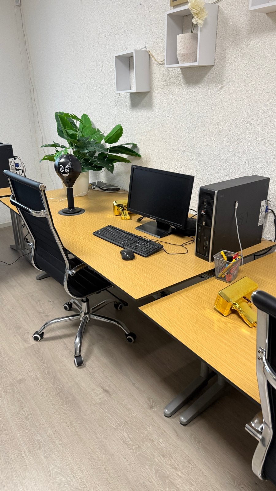 7x bureau 180x100 cm met automatische hoogteverstelling, Ophalen, Elektrisch, Gebruikt, Zit-sta bureau