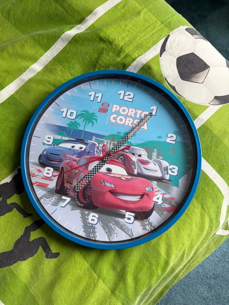 Disney Cars Wandklok - Bliksem McQueen & Vrienden, Ophalen of Verzenden, Gebruikt, Analoog, Wandklok