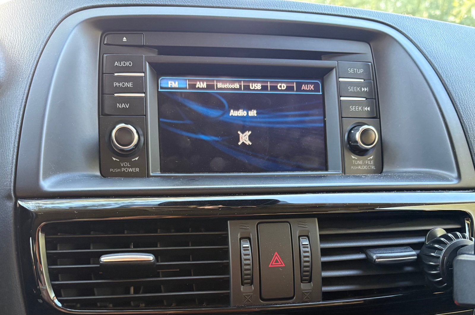 Foto 2 van Mazda CX-5 Autoradio Origineel (2014)