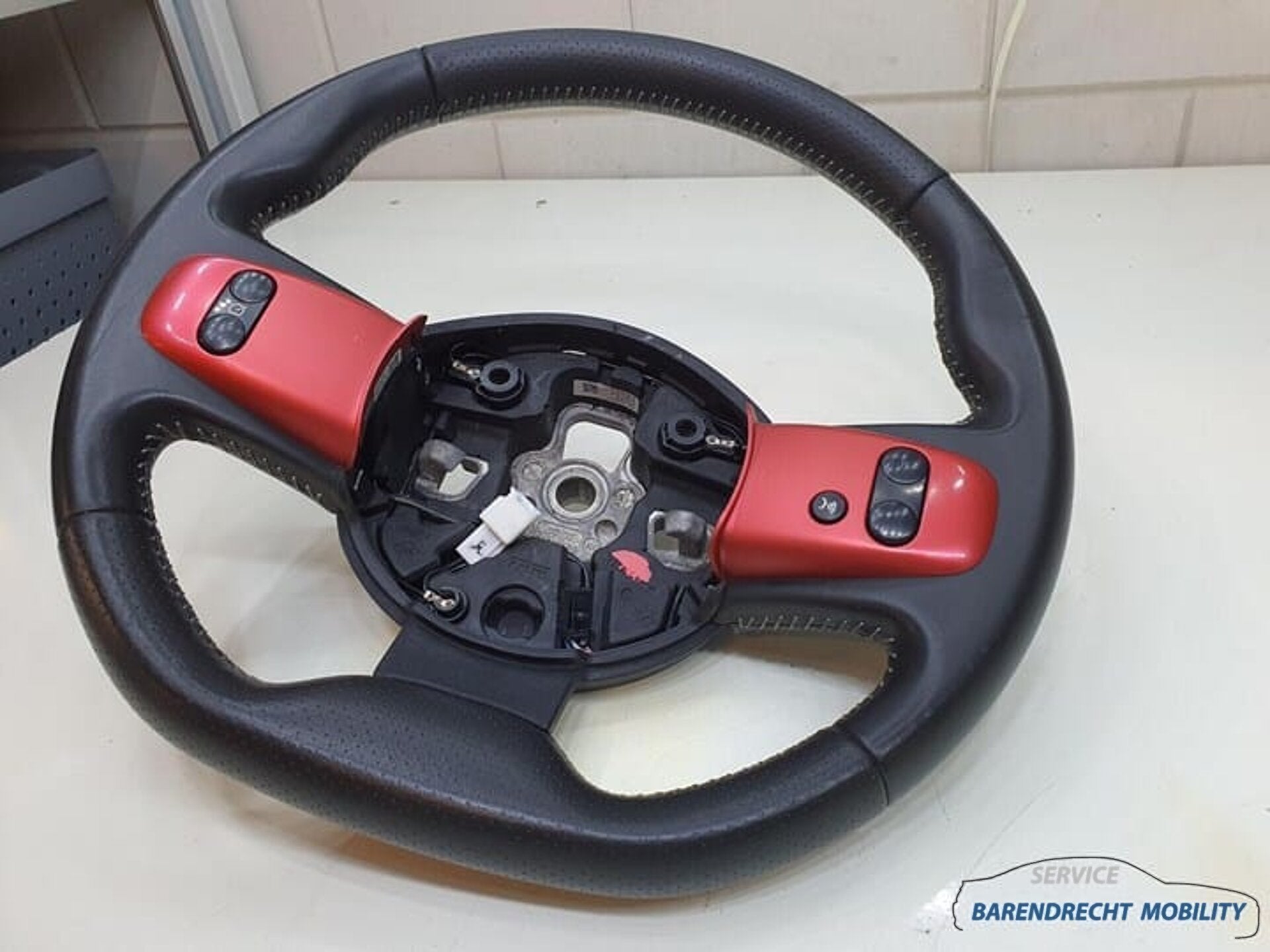 Stuurwiel Renault Twingo III 3 leer leder zwart rood geperfo, Renault Group, Gebruikt, Contact.group@renault.com, Renault