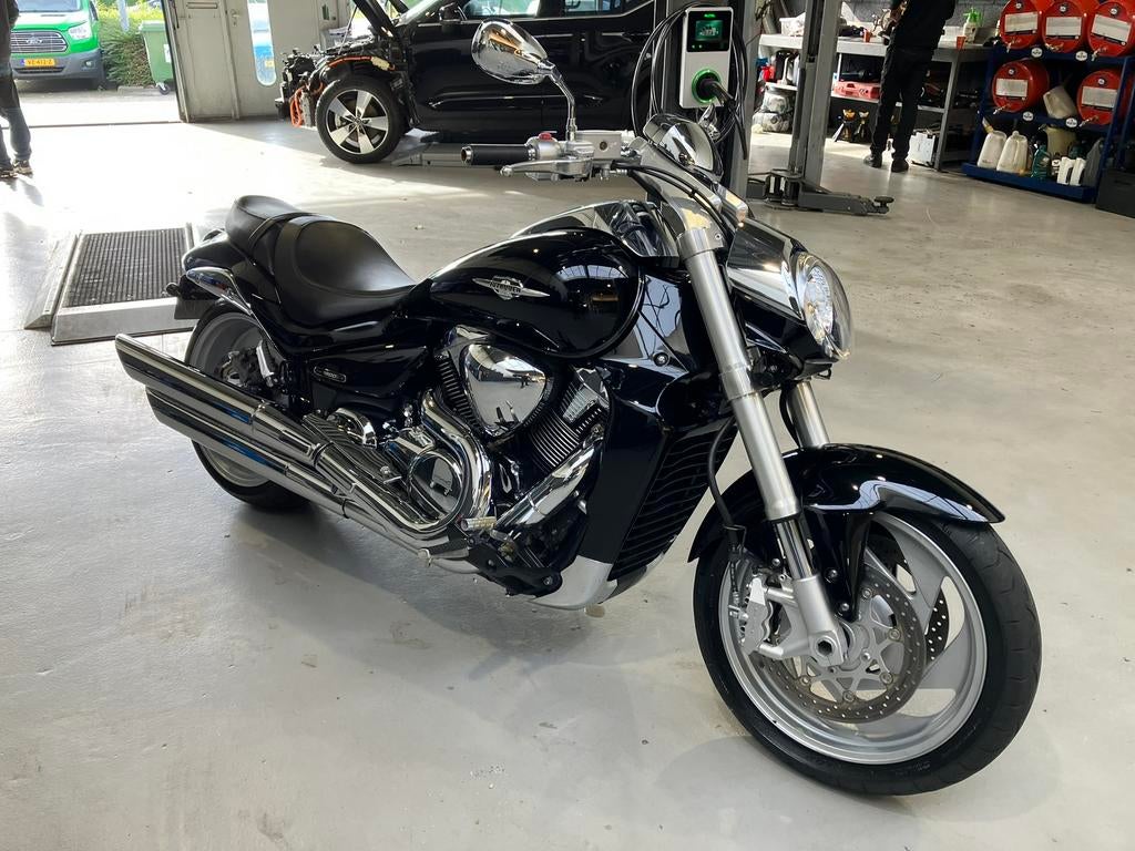 Suzuki Intruder M1800R – slechts 7500 km – schuurvondst, Particulier, Chopper