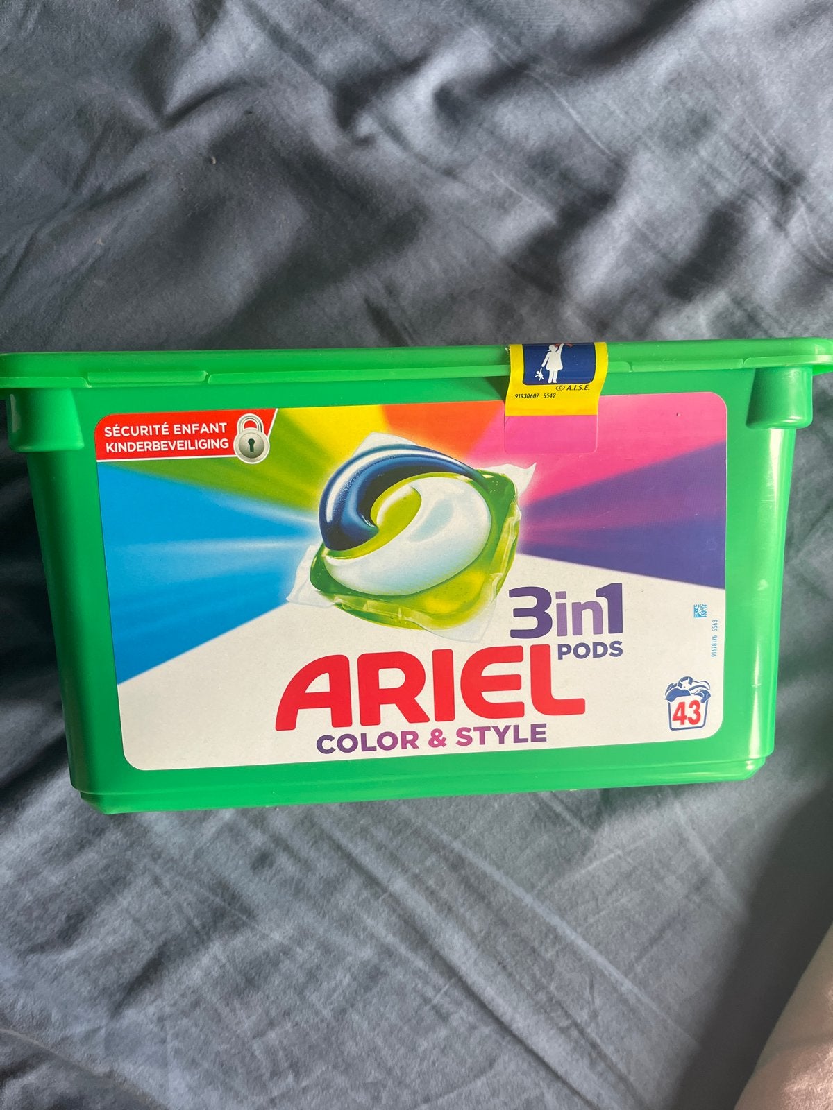 Ariel 3in1 Pods Color & Style - 43 stuks, Ophalen of Verzenden, Nieuw