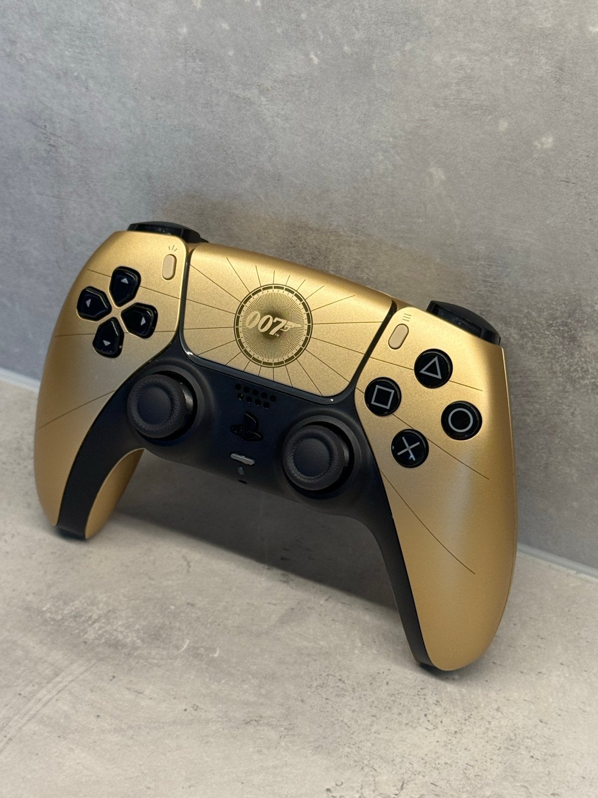 007 Limited Edition PS5 Controller, PlayStation 5, Ophalen of Verzenden, Zo goed als nieuw, Controller