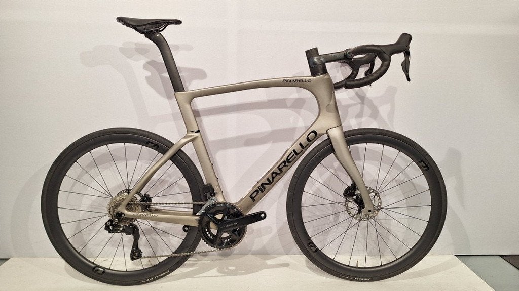 Pinarello F5 disc 105 Di2 800DB Impulse Grey 59.5 2023, Overige merken, -, - 0
-, NL, Nieuw