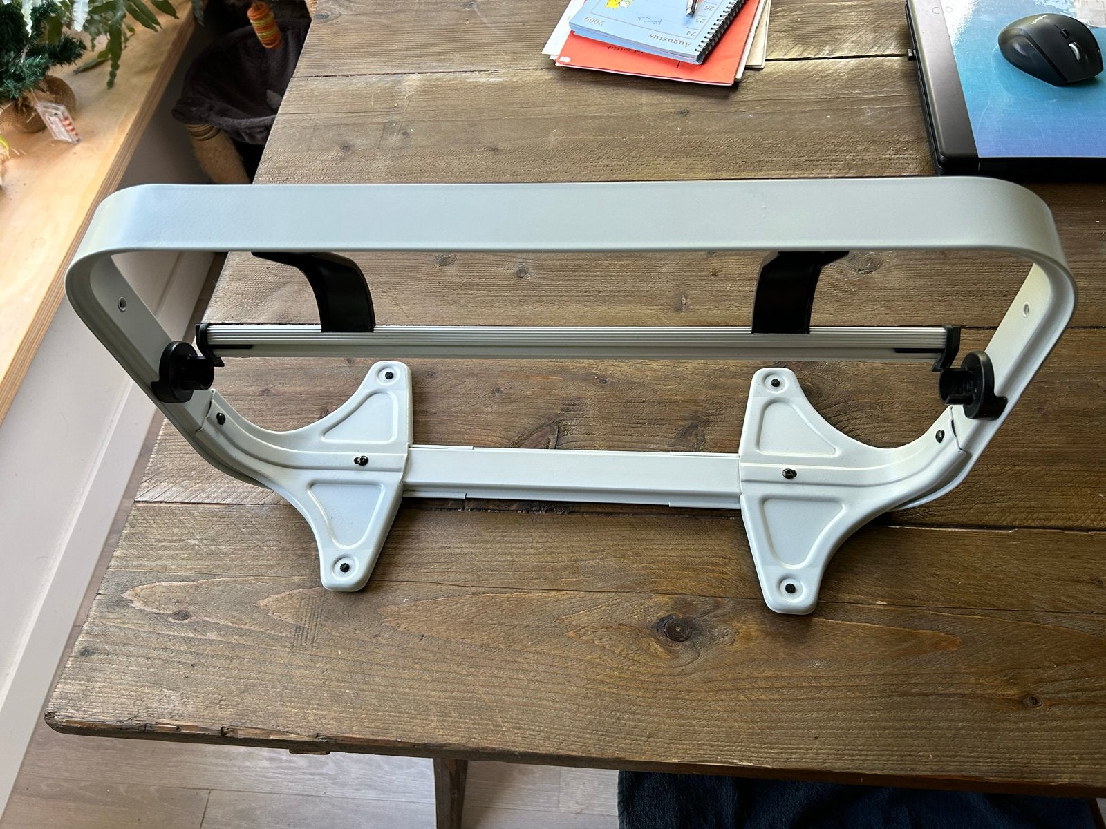 Papierrolhouder Tafelmodel 50 cm - Z.G.A.N., Diversen, Ophalen, Zo goed als nieuw