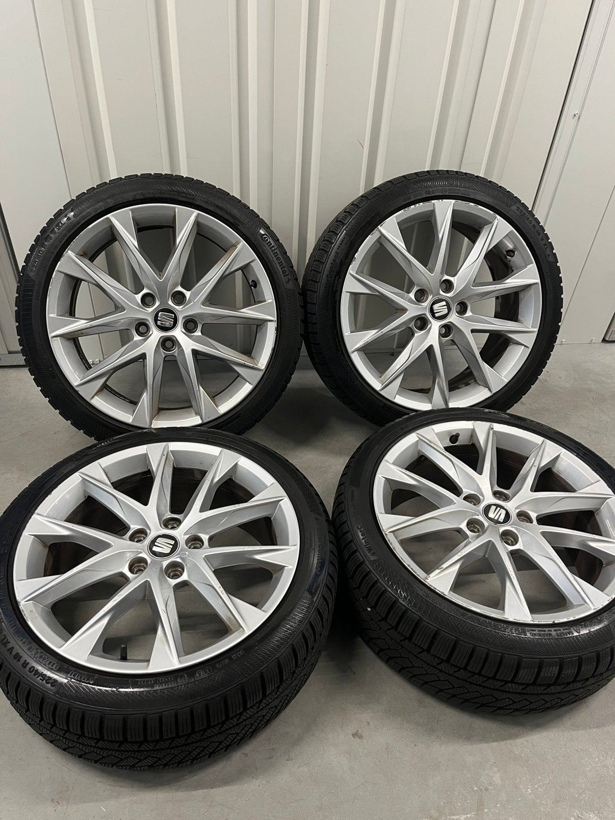 Seat Leon Performance wielen 225 40 18, Ophalen, 18 inch, Gebruikt, Banden en Velgen