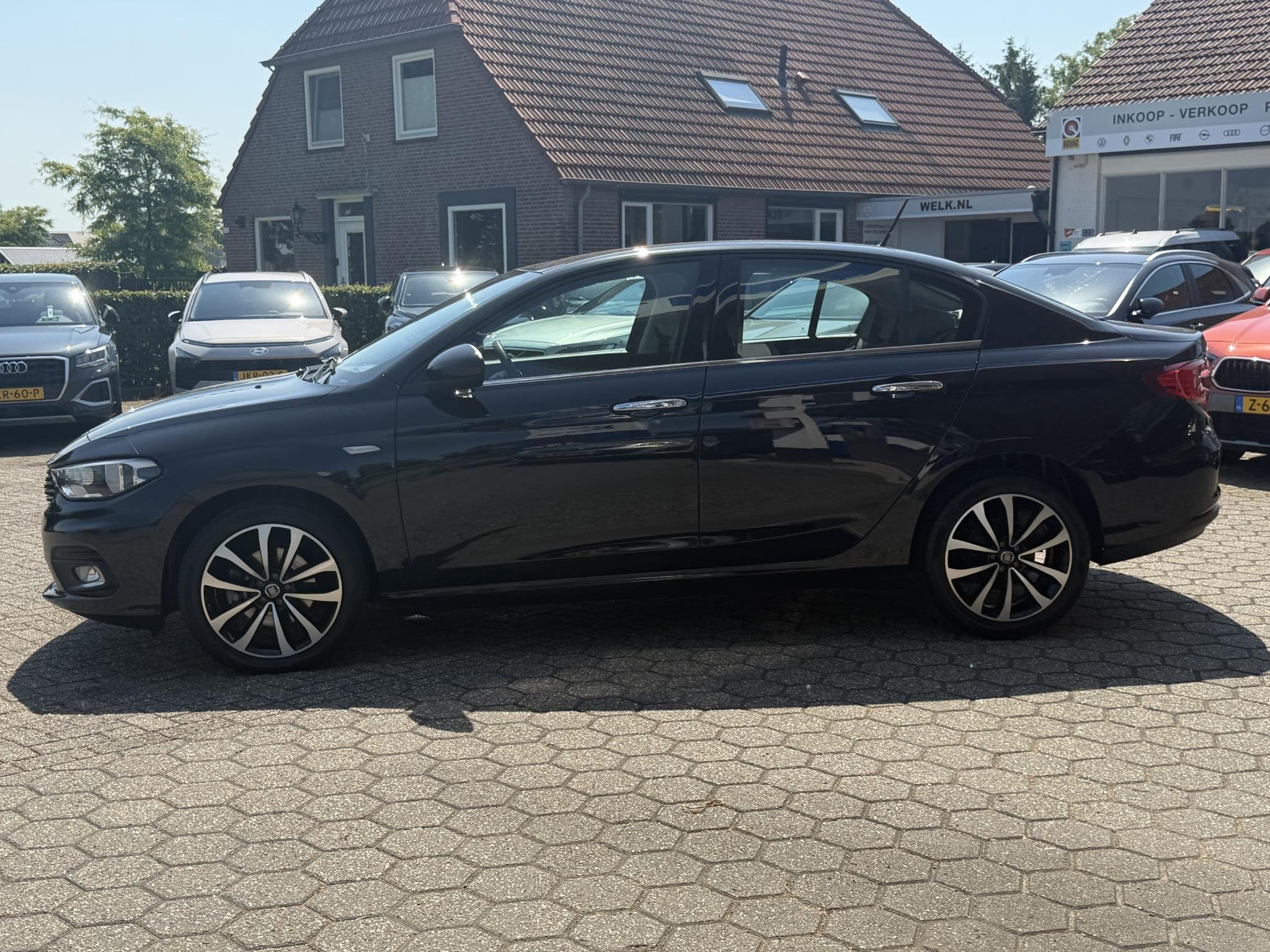 Fiat Tipo 1.4 16V Lounge KLIMA | NAVI | CRUISE | BOVAG !, Auto's, Voorwielaandrijving, 12 maanden, Stof, Gebruikt