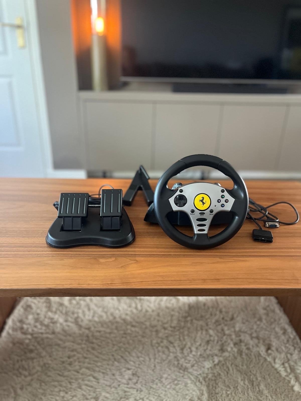 Thrustmaster Ferrari Racing Wheel + Pedalen voor PS1,PS2,PS3, Ophalen, Racestuur, PlayStation, Zo goed als nieuw