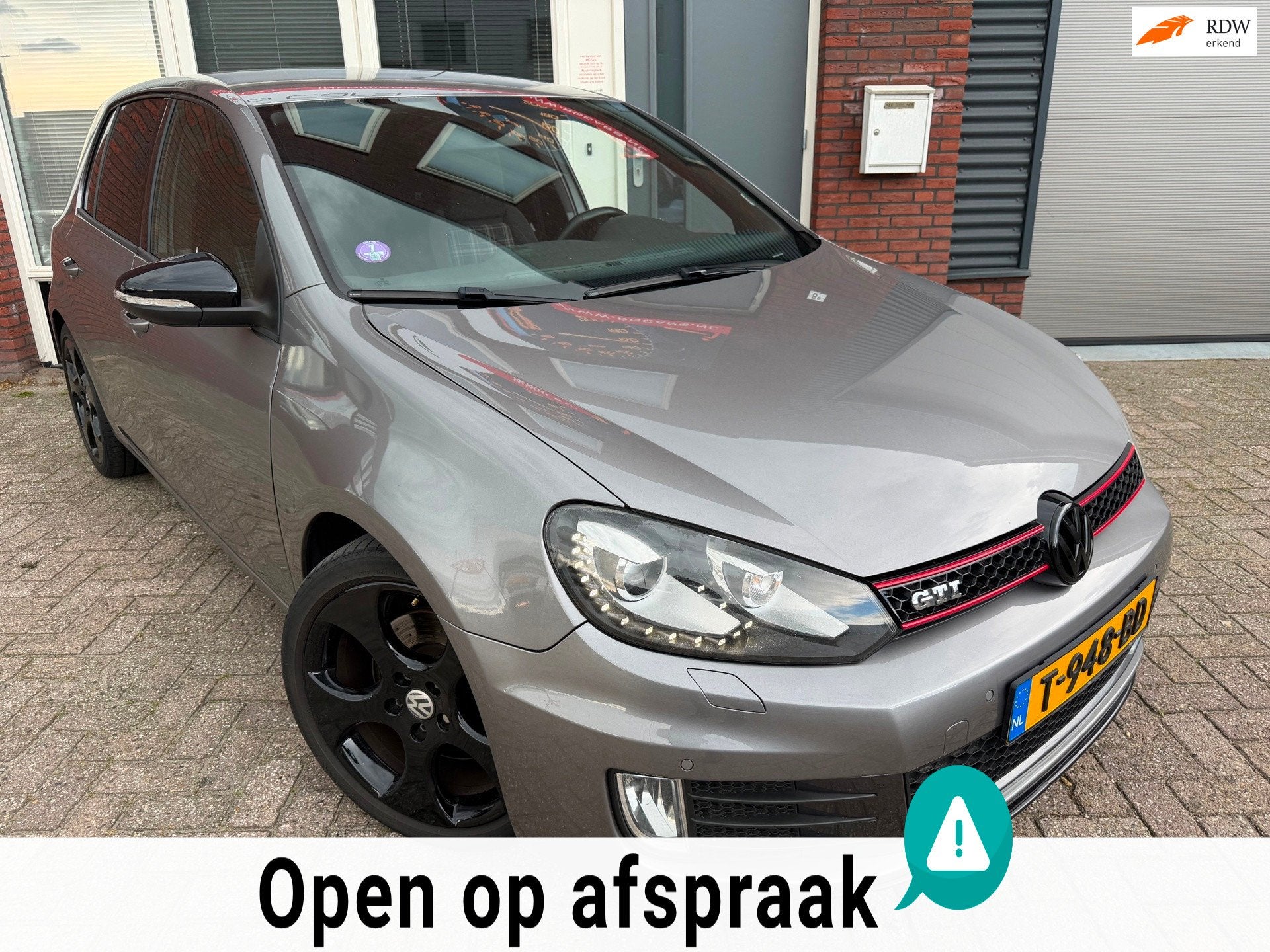 Volkswagen Golf 2.0 GTI / Navi / LED / PDC / Stoelverw / Cru, Auto's, Voorwielaandrijving, Euro 5, Stof, Gebruikt