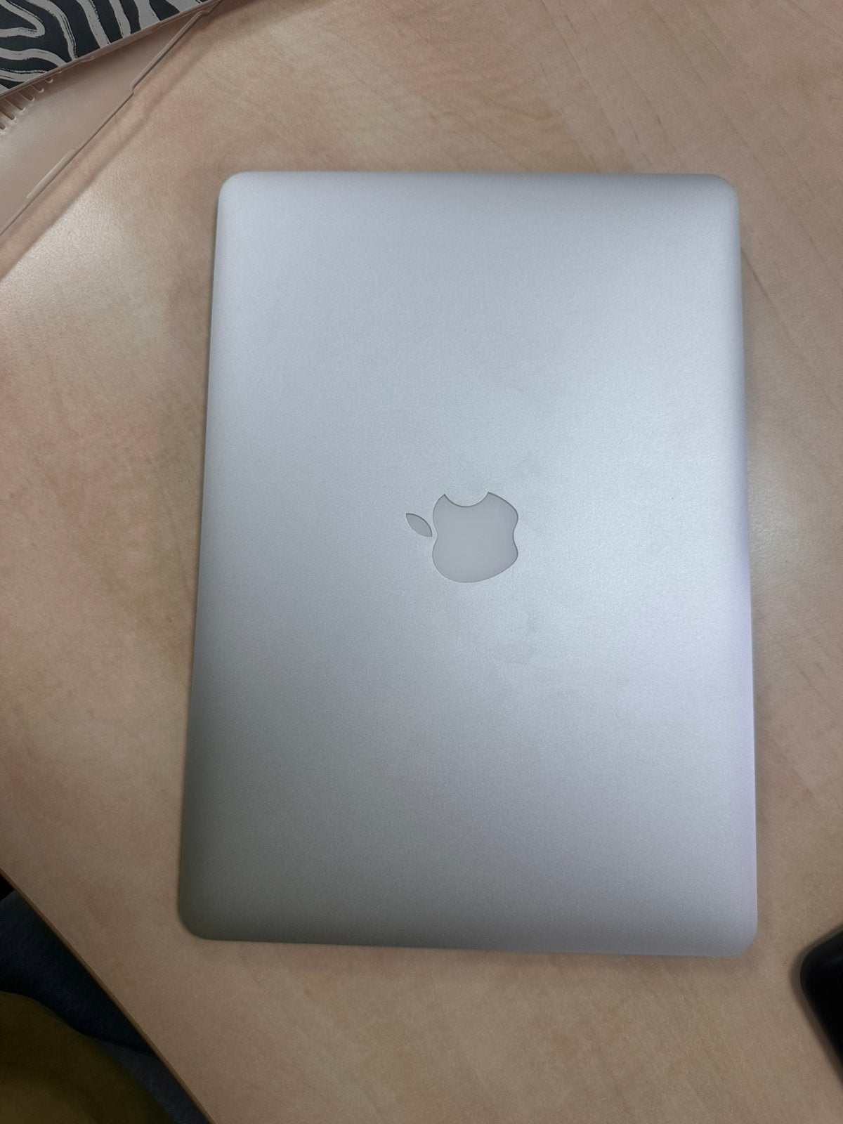 Macbook air 2017, Ophalen, Zo goed als nieuw, 13 inch, Minder dan 2 Ghz