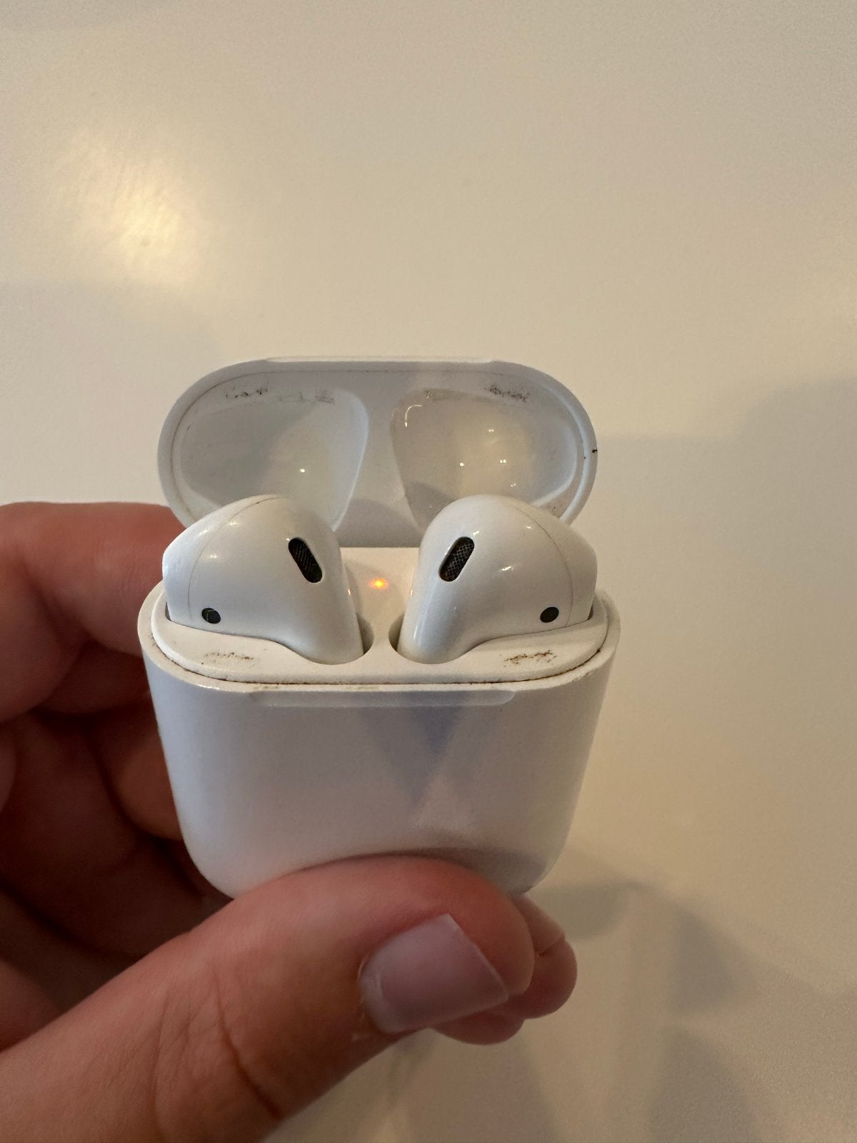 AirPods Series 2 - Gebruikt, microfoon defect, Audio, Tv en Foto, Koptelefoons, Verzenden, Gebruikt, Overige merken, Draadloos
