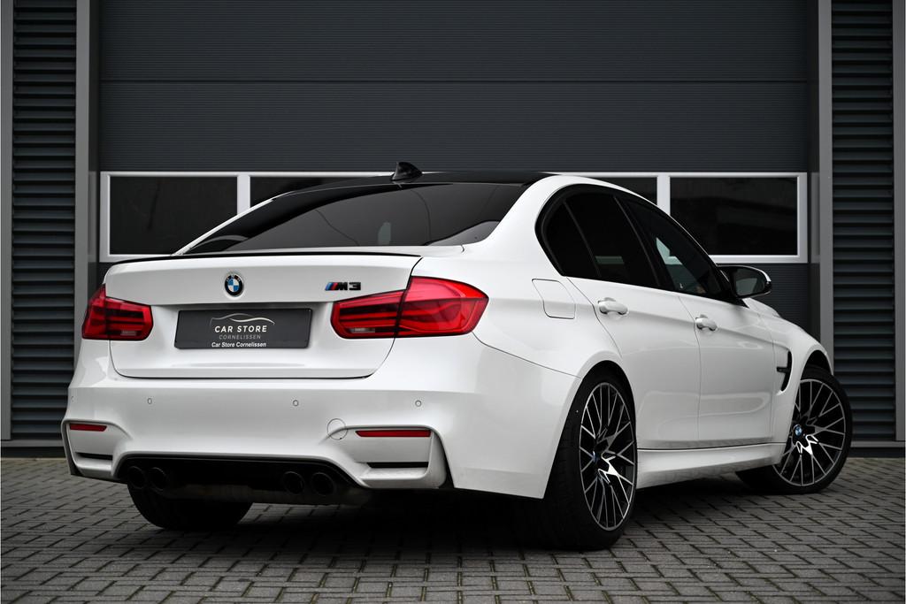 BMW 3 Serie M3 DCTA LCI / CARBON / HARMAN KARDON / LEDER / M, Auto's, BMW, Automaat, Achterwielaandrijving, Gebruikt, 1535 kg