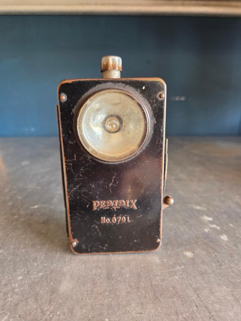 Vintage retro petrix No 679L zaklamp militaire leger, Ophalen, Huis en Inrichting