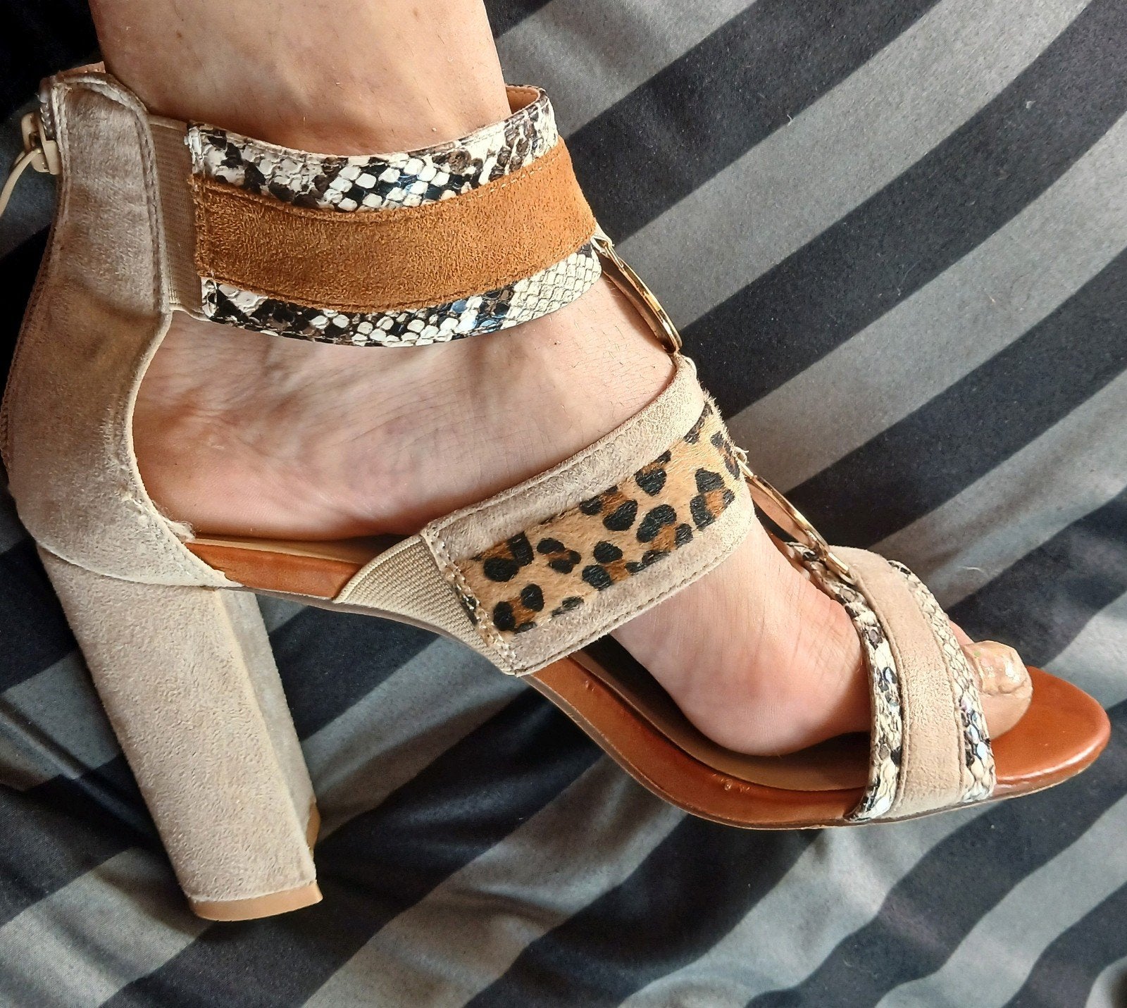 Zomerpumps suède luipaardprint imitatie slangenleer 41 ZGAN, Pumps, Beige, Ophalen of Verzenden, Zo goed als nieuw