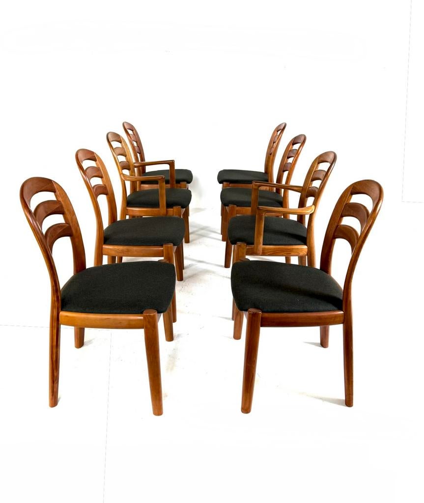 8x gerestaureerde eetkamerstoel, Koefoeds Hornslet ‘80, Ophalen of Verzenden, Zo goed als nieuw, Stof, Vijf, Zes of meer stoelen