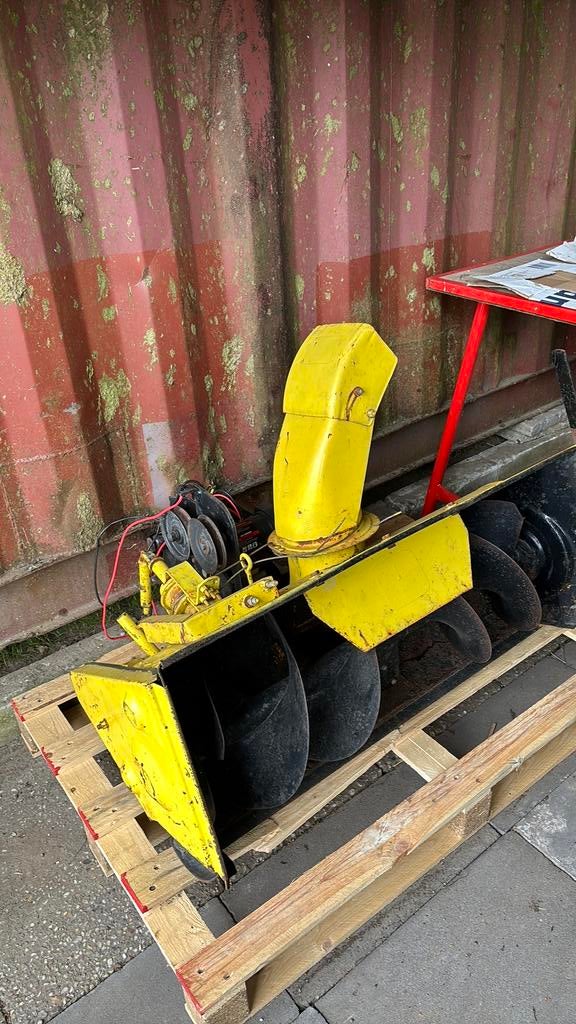 John Deere sneeuwblazer, Ophalen, Gebruikt