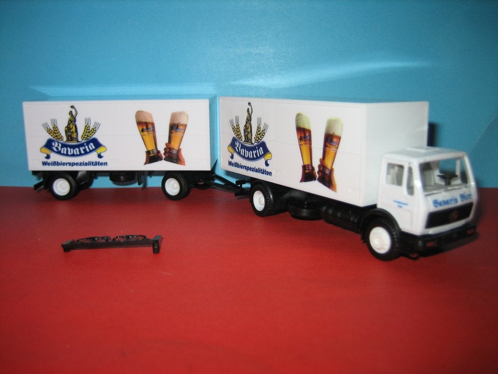 Bavaria  bier  MERCEDES combi  Herpa, Ophalen of Verzenden, Nieuw, Bus of Vrachtwagen, Herpa